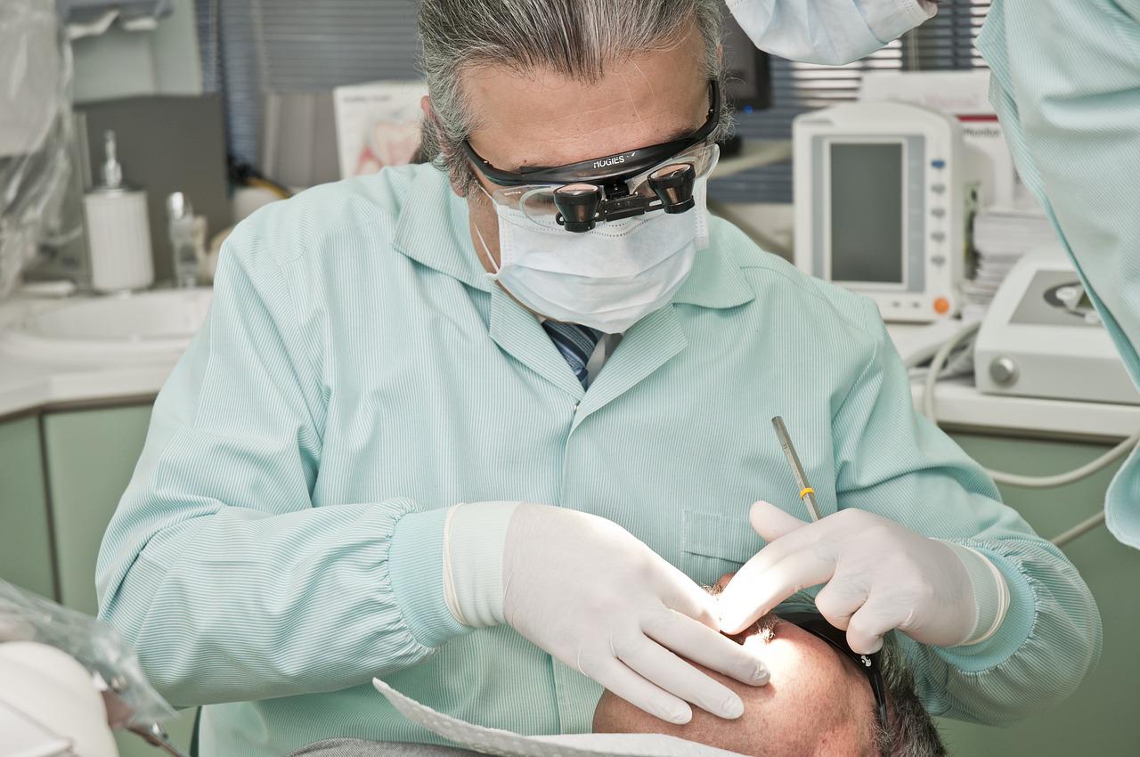 Abcès dentaire visite dentiste