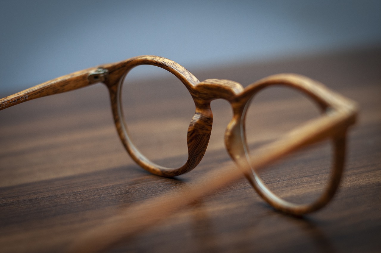 montures lunettes en bois